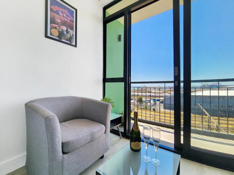 1 Bedroom Property for Sale in Woodstock Western Cape